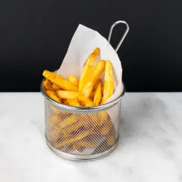 سلة بطاطس مقلية